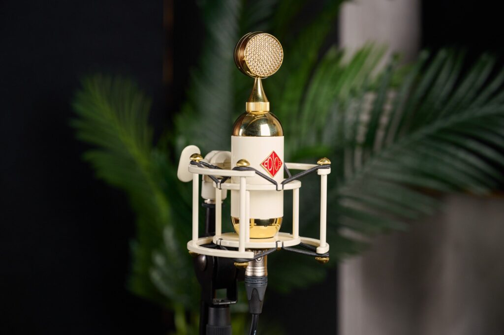 Представлен микрофон Soyuz 023WB Wax Brass Bomblet — лимитированная модель в честь 11-летия бренда — SAMESOUND
